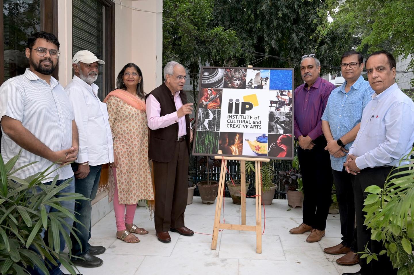 Logo of IIP Institute of Cultural and Creative Arts is unveiled by IIP's Mentor and Patron Dr. Rajiv Kumar, Former Vice Chairman of NITI Aayog, Government of India at New Delhi.