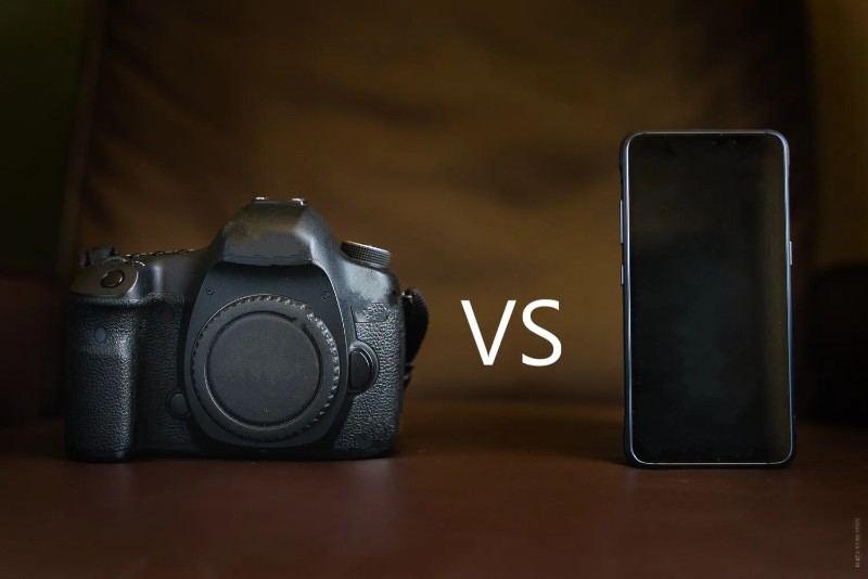 Learning the Art of Photography: DSLRs vs. Smartphones